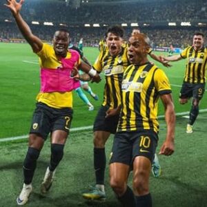 Η ΑΕΚ νίκησε 2-1 τον Παναθηναϊκό και κατέκτησε το πρωτάθλημα για 14η φορά στην ιστορία της