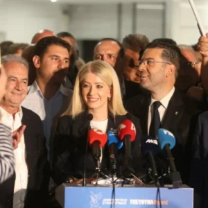 Εκλογές στην Κύπρο: Καθαρή νίκη του ΔΗΣΥ, δεύτερο κόμμα το ΑΚΕΛ, μπαίνει στη Βουλή το κόμμα του Φειδία Παναγιώτου