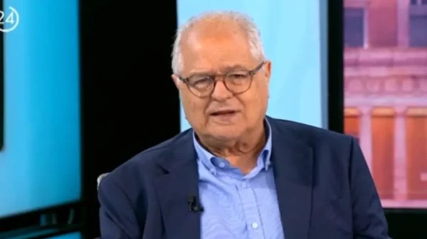 Δρυμιώτης: Commedia dell’ arte η διεύρυνση του ΠΑΣΟΚ με Πελεγρίνη – Φαραντούρη, κύμβαλο αλαλάζων η Καρυστιανού, «πολιτικά πεθαμένος» ο Τσίπρας (βίντεο)
