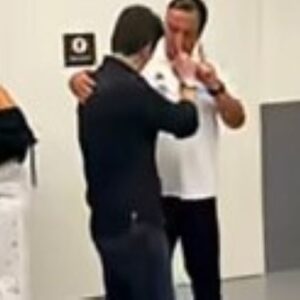 One more, one more: Το μήνυμα η αγκαλιά Γιαννακόπουλου με Αταμάν και ξέφρενοι πανηγυρισμοί  μετά τη δεύτερη νίκη επί της Βαλένθια (βίντεο)