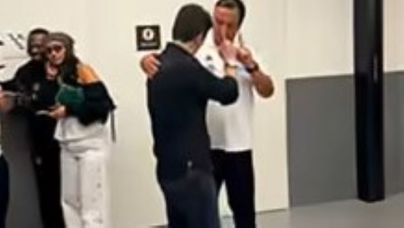 One more, one more: Το μήνυμα η αγκαλιά Γιαννακόπουλου με Αταμάν και ξέφρενοι πανηγυρισμοί  μετά τη δεύτερη νίκη επί της Βαλένθια (βίντεο)