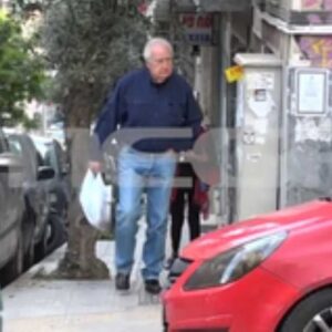 Αλέξανδρος Γιωτόπουλος: Οι πρώτες εικόνες του αρχηγού της 17Ν μετά την αποφυλάκιση του – Η παρέμβαση του Αρείου Πάγου και οι αντιδράσεις (βίντεο)