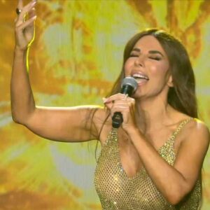 Κέλλυ Κελεκίδου: Έλαμψε στην σκηνή του «Just the two of us», προκάλεσε έκρηξη κεφιού και ξεσήκωσε το κοινό (βίντεο)