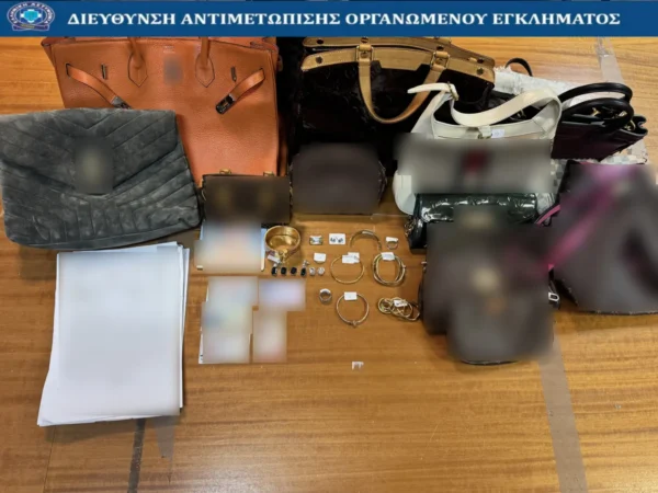Εξιχνιάστηκε διάρρηξη μαμούθ σε βίλα εφοπλιστή με  λεία 45 ρολόγια αξίας πάνω από 1,5 εκατ. ευρώ – Χιλιανοί κακοποιοί οι διαρρήκτες με αρχηγό Έλληνα φυλακισμένο