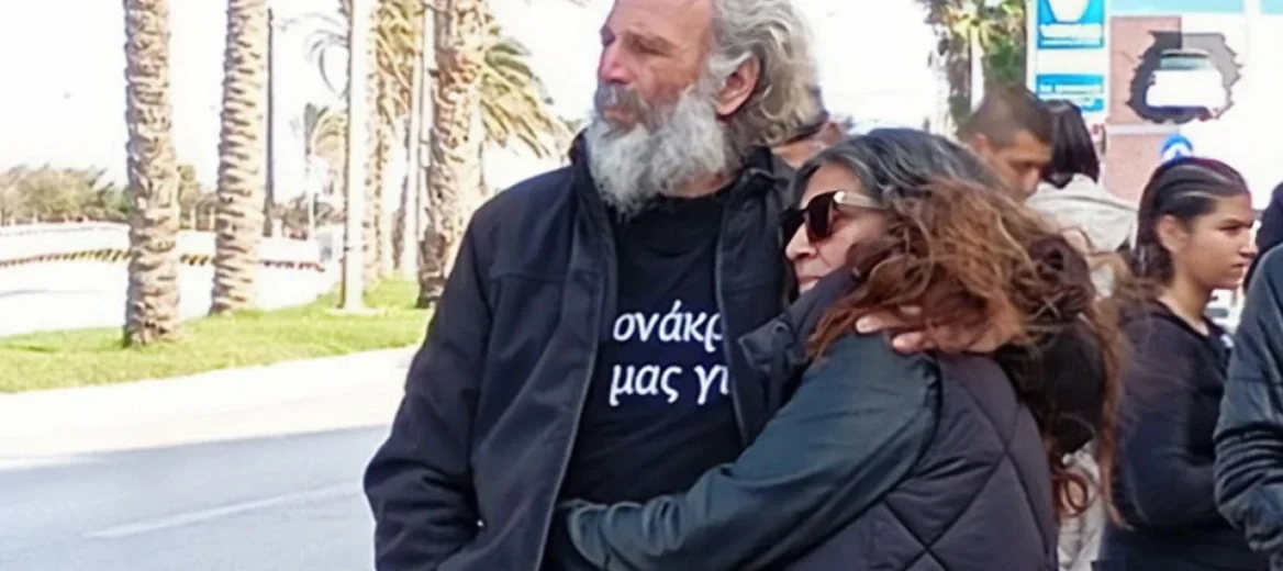 Δολοφονία 21χρονου στην Κρήτη: Υπό άκρα μυστικότητα η μεταγωγή του 54χρονου και της συζύγου του στον Πειραιά – Θα κρατηθούν στις φυλακές Κορυδαλλού σε ειδικά κελιά για λόγους προστασίας