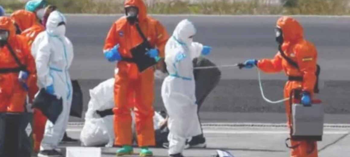 Σε εξέλιξη η εκκένωση  του κρουαζιερόπλοιου που έχει πληγεί από τον ιό στην Τενερίφη – Μέσω Ολλανδίας στην Ελλάδα θα έρθει ο Έλληνας επιβάτης – Θα μεταφερθεί στο Αττικόν για καραντίνα 45 ημερών  (βίντεο)