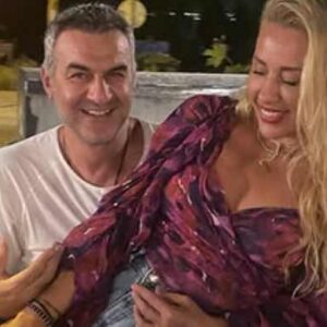 Η συγκινητική ανάρτηση Δέλλα για τη Γωγώ Μαστροκώστα:” Όσο μακριά και να πετάξεις, η αγάπη μου θα σε φτάνει”