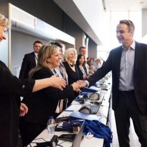 Μητσοτάκης στο Συνέδριο της ΝΔ: Το 2027 οι Έλληνες θα επιλέξουν ποιον θέλουν να τους εκπροσωπεί στην Προεδρία της Ε.Ε – Η αναφορά στον Akyla