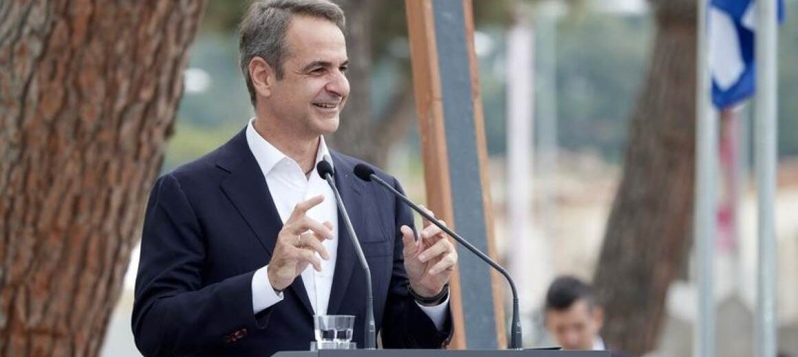 Μητσοτάκης: 13 νέες απάτητες παραλίες από τη Λήμνο έως την Κρήτη και τη Λευκάδα – Το μήνυμα για την Ημέρα της Μητέρας και η αναφορά στη Μαρίκα