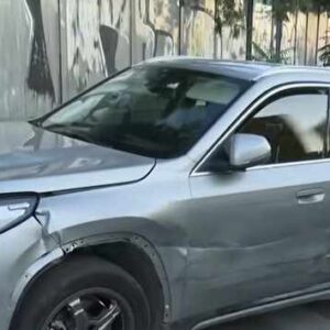 Επίθεση με πυροβολισμούς σε κατάστημα κινητής τηλεφωνίας στο κέντρο της Αθήνας,  καταδίωξη στον Κηφισό – Τρείς συλλήψεις, ο ένας είχε μαχαιρώσει επιχειρηματία στην Κηφισιά (βίντεο)
