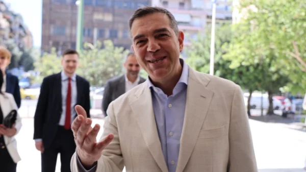 Ο Αλέξης Τσίπρας κατέθεσε στον Άρειο Πάγο την ιδρυτική διακήρυξη του κόμματος ΕΛΑΣ