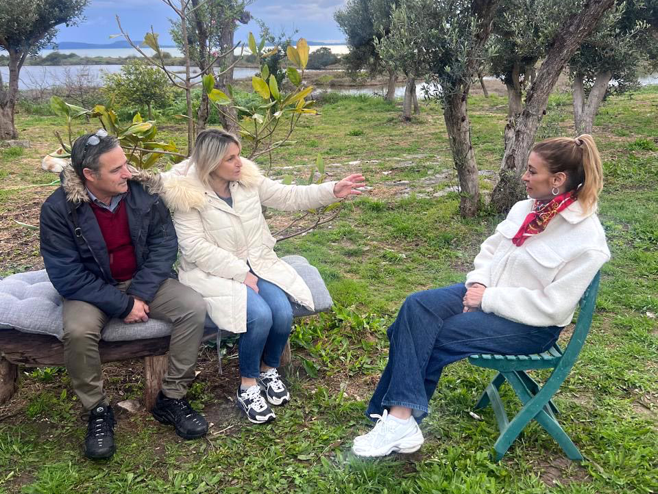 ΕΡΤ1 – Η εκπομπή «Ό,τι Αξίζει» με την Ίνα Ταράντου ταξιδεύει στην Κορωνησία – Κυριακή 24.05.2026