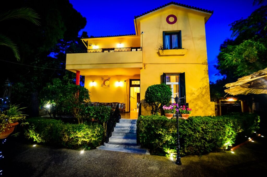 Gardenia All Day Café • Bistro • Wine Bar Restaurant: Η καταπράσινη όαση γεύσης στο Χαλάνδρι