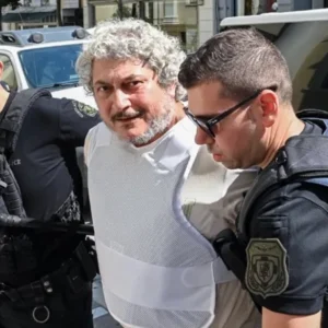 Πάτρα: Αγνώριστος μετά από 27 χρόνια ο Τζέιμς Δαλαμάγκας – Στον εισαγγελέα ο καταζητούμενος   για δολοφονία στην Αυστραλία