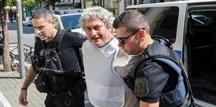 Πάτρα: Αγνώριστος μετά από 27 χρόνια ο Τζέιμς Δαλαμάγκας – Στον εισαγγελέα ο καταζητούμενος   για δολοφονία στην Αυστραλία