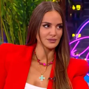 Ρία Ελληνίδου: Δεν μου αρέσει η διαδικασία του γάμου, τα ζευγάρια καταλήγουν να προσπαθούν να ηρεμήσουν τα σόγια που γκρινιάζουν (βίντεο)