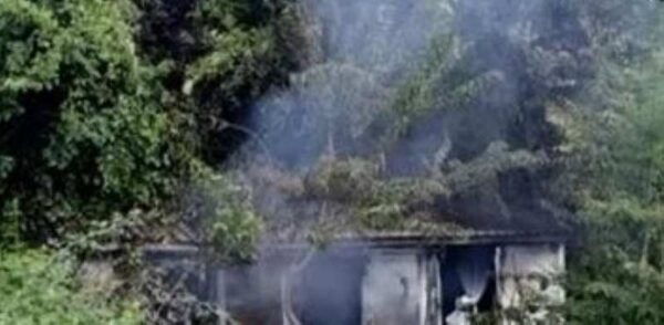 Τραγωδία στην Κόνιτσα : Γείτονας των τεσσάρων αδερφών που απανθρακώθηκαν μέσα στο κοντέινερ περιγράφει πως ζούσαν (βίντεο)