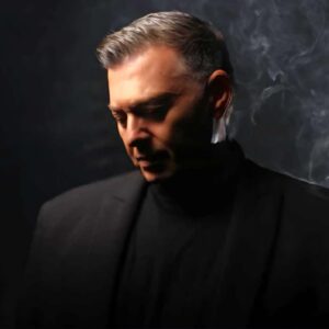 Κυκλοφορεί το νέο πλατινένιο album του Νίκου Μακρόπουλου