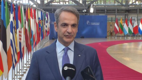 Μητσοτάκης από Βρυξέλλες: Αποκλιμακώνονται οι τιμές στην αντλία – Ενδεχόμενο ελληνικής συμμετοχής σε διεθνή αποστολή στο Ορμούζ