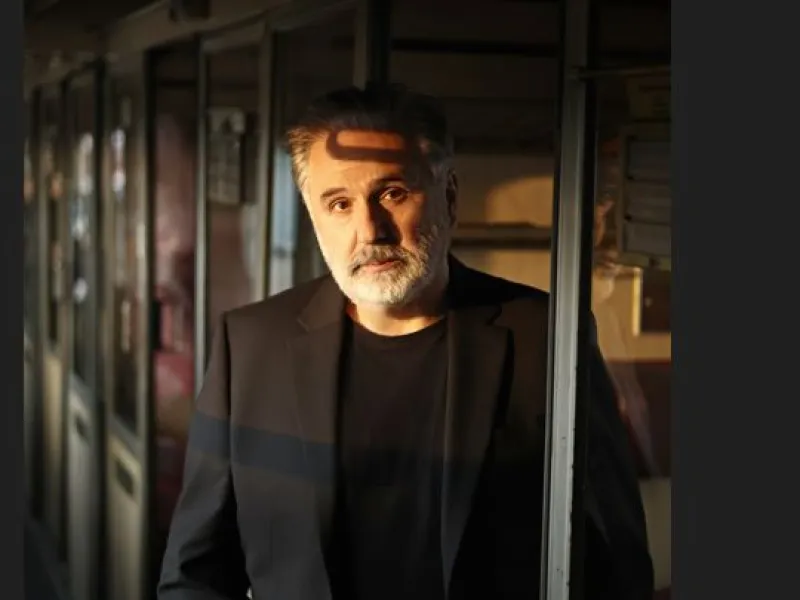 ΜΠΛΕ ΩΡΕΣ:  Μια δυνατή ιστορία έρχεται στον ΣΚΑΪ – Δείτε το τρέιλερ