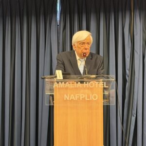 Π. Παυλόπουλος: Το σύνδρομο των πλεονασμών ως διαβρωτική παθογένεια της κυβερνητικής πρότασης αναθεώρησης του Συντάγματος
