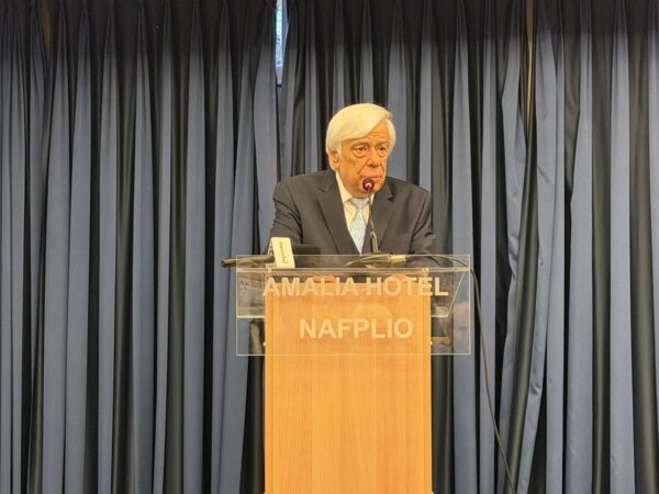 Π. Παυλόπουλος: Το σύνδρομο των πλεονασμών ως διαβρωτική παθογένεια της κυβερνητικής πρότασης αναθεώρησης του Συντάγματος