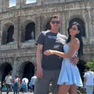 Αντώνης Σρόιτερ – Ιωάννα Μπούκη: Φωτογραφίες από το ταξίδι τους στη Ρώμη με τις κόρες τους