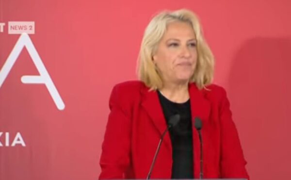 Πρόεδρος του ΣΥΡΙΖΑ η Ρένα Δούρου με 7 από τις 8 ψήφους – «Οφείλουμε να ανατάξουμε το κόμμα μας, ο ΣΥΡΙΖΑ θα είναι παρών στη Βουλή» (βίντεο)