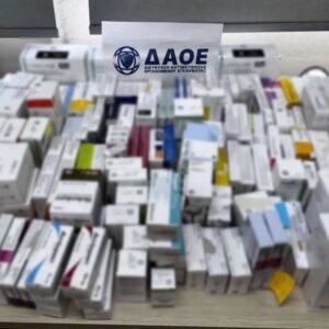 Συνελήφθη υποψήφιος βουλευτής ως αρχηγός απάτης με ζημιά €400.000 στον ΕΟΠΥΥ – Γιατροί και φαρμακοποιοί εξέδωσαν πάνω από 5.400 εικονικές συνταγές (βίντεο)