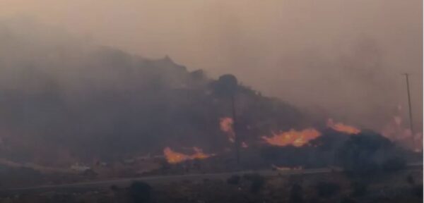 Νεκροί δύο πυροσβέστες επιχειρούσαν στη μεγάλη φωτιά στη Νέα Κρύα Βρύση Ρεθύμνου – Εγκλωβίστηκαν στο όχημα τους