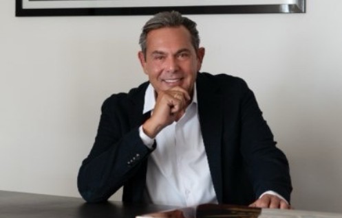 Πάνος Καμμένος: Η σπάνια φωτογραφία με την 14χρονη κόρη του Πολυτίμη – Δέσποινα