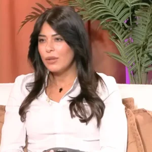 Αφροδίτη Λατινοπούλου: Αν βρισκόμουν σ΄ ένα νησί μόνο με Ρομά, θα προτιμούσα να πέσω στη θάλασσα με τους καρχαρίες, κοινώς θα αυτοκτονούσα (Βίντεο)