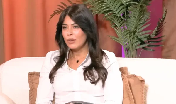 Αφροδίτη Λατινοπούλου: Αν βρισκόμουν σ΄ ένα νησί μόνο με Ρομά, θα προτιμούσα να πέσω στη θάλασσα με τους καρχαρίες, κοινώς θα αυτοκτονούσα (Βίντεο)
