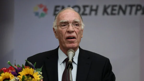 Πέθανε σε ηλικία 75 ετών ο Βασίλης Λεβέντης