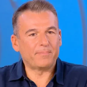 Ο Γιώργος Λιάγκας αποχαιρέτησε τους τηλεθεατές: «Είναι η πρώτη φορά που τελειώνει μια εκπομπή και δε μπορώ να σας πω αν θα είμαστε μαζί ή όχι» (βίντεο)