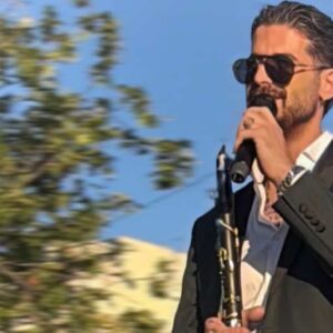 Ο Άρης Μουγκοπέτρος επιστρέφει στην σκηνή έναν χρόνο μετά τον ακρωτηριασμό του