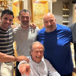 Το στέκι που έχει γίνει αγαπημένη επιλογή επωνύμων
