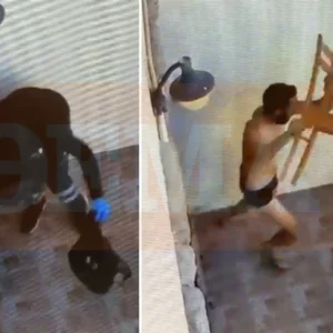 Σύρος: Βίντεο από τη στιγμή που η  41χρονη εισβάλλει μεταμφιεσμένη στο σπίτι του ζευγαριού και ο άνδρας την  καταδιώκει – Η μαχαιριά στο θώρακα από τον δράστη ήταν η θανατηφόρα