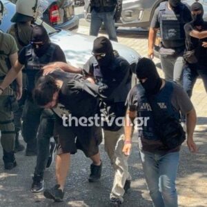 Ποινική δίωξη για ανθρωποκτονία με ενδεχόμενο δόλο στους τρεις συλληφθέντες για την εμπρηστική επίθεση με θύμα τη Βάγια Νέστορα  και συμμετοχή σε τρομοκρατική οργάνωση
