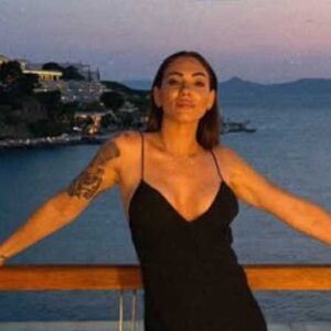 Ευρυδίκη Βαλαβάνη: Επεισόδιο για μια θέση πάρκινγκ – “Με αποκάλεσε μ@@σμένο, τσόκαρο και βλήμα”
