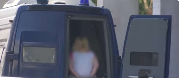 «Ιδιαίτερα επικίνδυνη και προσηλωμένη στο σχέδιο δράσης της ομάδας», θεωρείται η 46χρονη που προφυλακίστηκε για τον φονικό εμπρησμό στη Marfin (βίντεο)