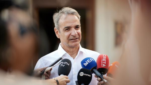 Μητσοτάκης από τα Χανιά: Σήμερα η σκέψη μας με όσους δίνουν καθημερινό αγώνα απέναντι στις πυρκαγιές (βίντεο)