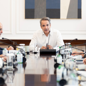 Τα μέτρα για τους πυρόπληκτους της Δυτικής Αττικής: Αποζημιώσεις εξπρές ειδικά μέτρα για τις επιχειρήσεις – Αναστολή πλειστηριασμών, ασφαλιστικών και φορολογικών υποχρεώσεων (βίντεο)