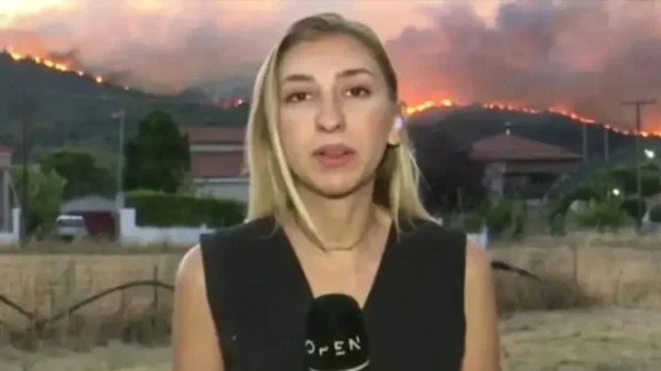 Φωτιά στη Ψάθα: Οι πυροσβέστες στο πλευρό της ρεπόρτερ που γέλασε – Τη γνωρίζουμε από τα μέτωπα, η ένταση μπορεί να προκαλέσει μια ακούσια αντίδραση