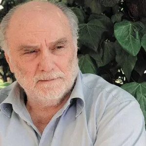 Πέθανε ο σπουδαίος διανοούμενος, Στέλιος Ράμφος σε ηλικία 87 ετών