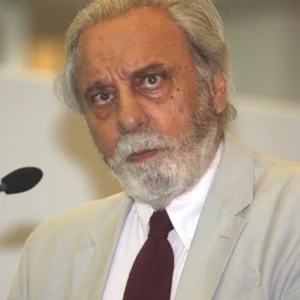 Πέθανε ο ακαδημαϊκός Κωνσταντίνος Τσουκαλάς