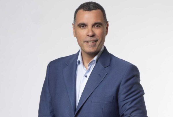 «Monobala»:  Με τον Πάνο Βόγλη – Πρεμιέρα σεζόν, την Κυριακή 23 Αυγούστου, στον ΣΚΑΪ