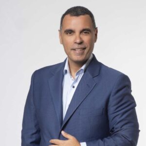 «Monobala» με τον Πάνο Βόγλη: Πρεμιέρα σεζόν, την Κυριακή 23 Αυγούστου, στον ΣΚΑΪ