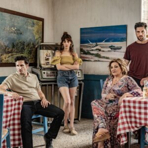 «Δύο Μαύρα Πουκάμισα» & «Κάμπινγκ»: Δύο μεγάλες πρεμιέρες μυθοπλασίας έρχονται στο  MEGA
