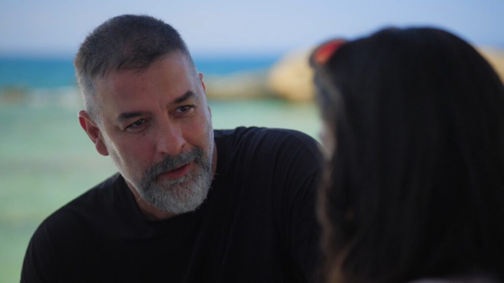 «Δύο μαύρα πουκάμισα»: Η Μαρκέλλα βρίσκεται  ανάμεσα σε δύο άντρες – Τι θα δούμε στα επόμενα επεισόδια  – Τρέϊλερ